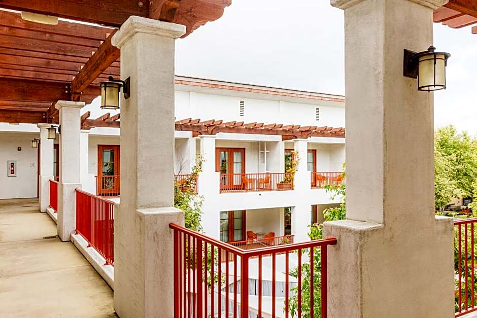 Hotel Casa 425 + Lounge, A Four Sisters Inn