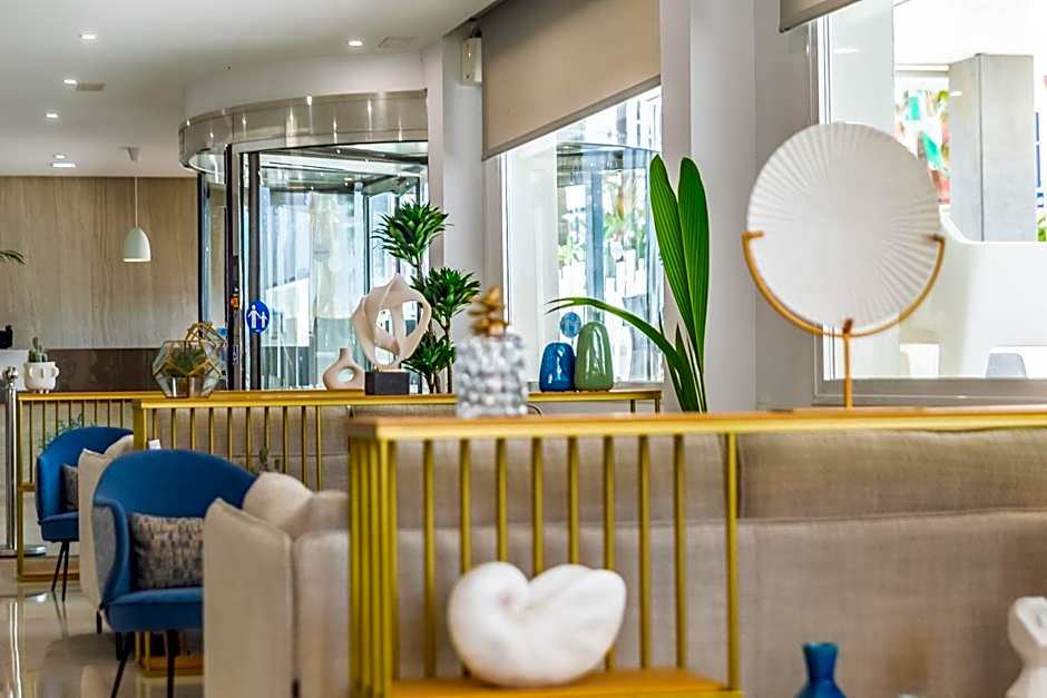 Hotel Las Arenas, Affiliated by Melia