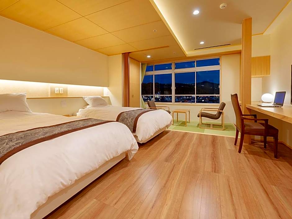Photo 1 of 4 of Superior 2 Beds