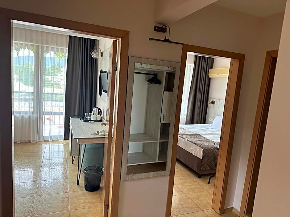 Oleander House and Tennis Club