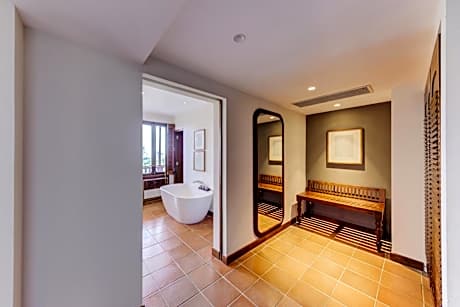 Premium Suite River View - 20% discount on SPA & 10% off on F&B