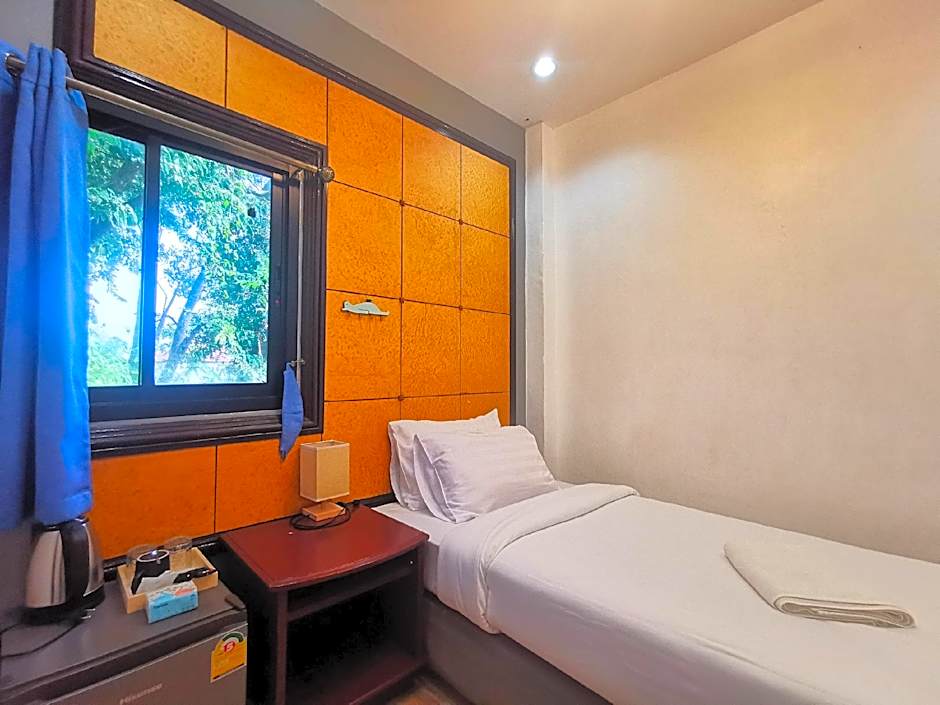 Kan Home Hotel