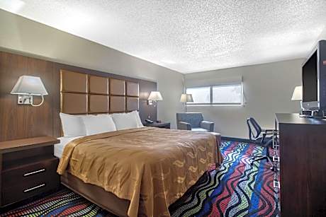 Standard with 1 King Bed