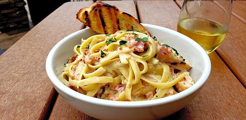 Hyatt Place at The Hollywood Casino / Pittsburgh - South