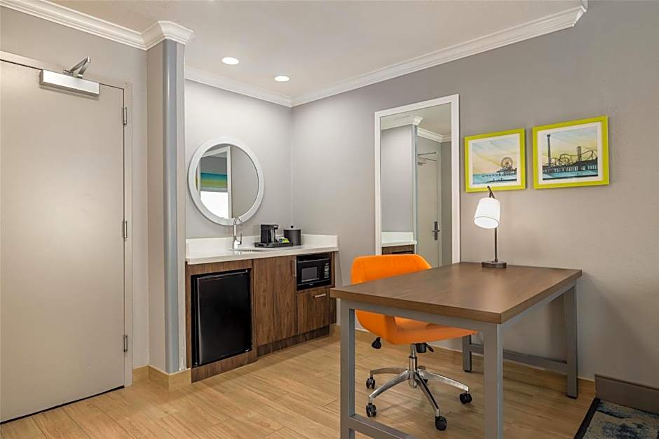 Hampton Inn By Hilton & Suites Galveston