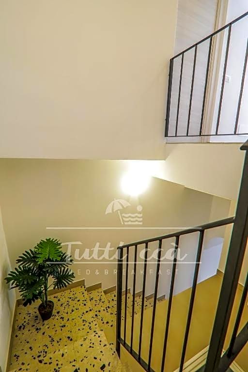 Tutti ccà Airport Rooms