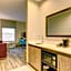 Hampton Inn & Suites Boston/Stoughton