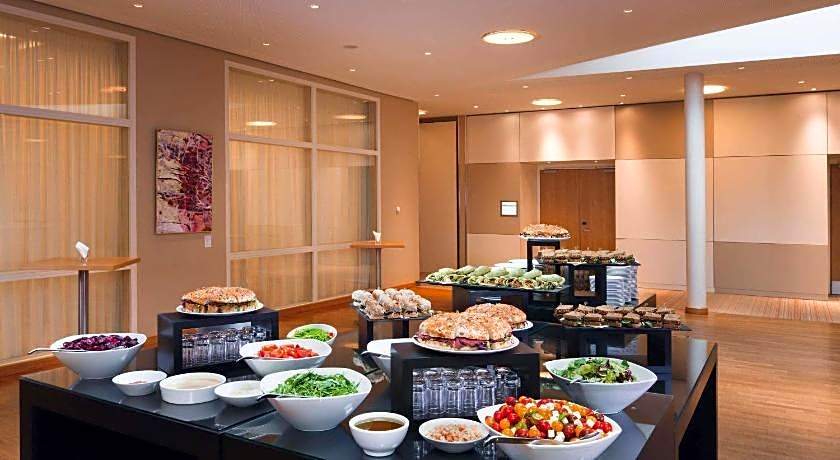 Movenpick Hotel Amsterdam City Centre