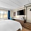 Latitude Suites Tinton Falls Eatontown - BW Premier Collection