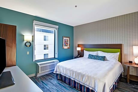 1 King Bed 1 Bedroom Suite Nonsmoking