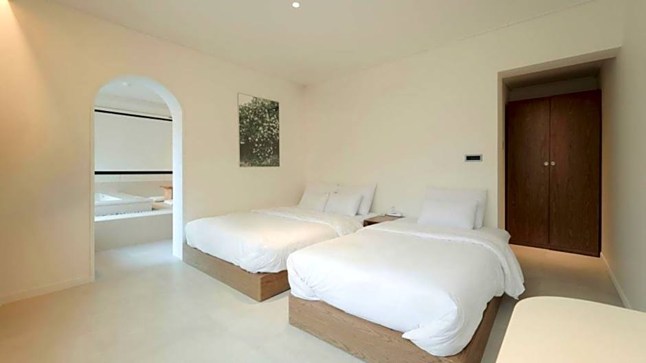 Anook Hotel Wolgot