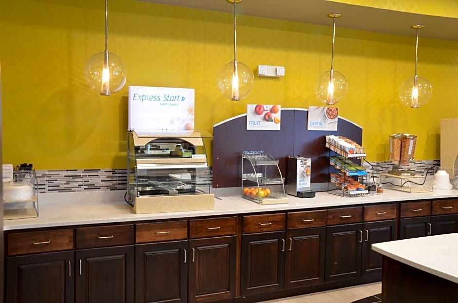 Holiday Inn Express & Suites Albany By IHG