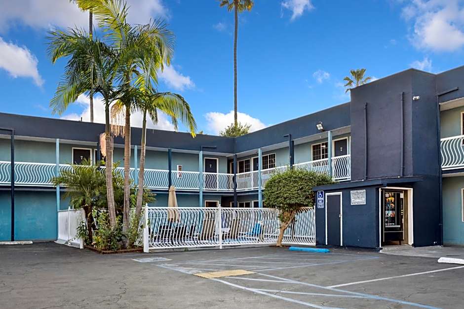 Hotel H-Wood