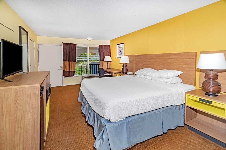 Days Inn by Wyndham Owensboro
