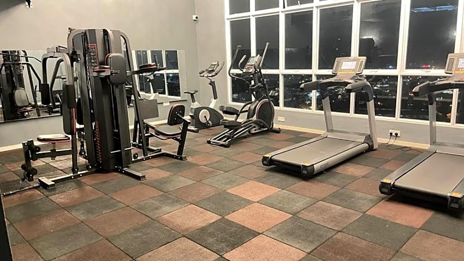 PINTARMAN SERVICE APRTMENT @ THE STIRLING SUITES