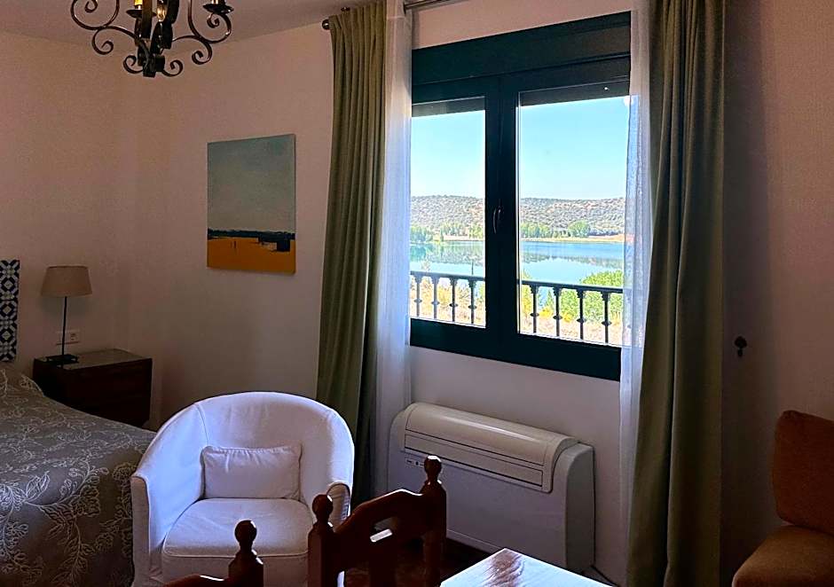 Photo 1 of 9 of 1 Double Bed or 2 Beds, Lagoon View