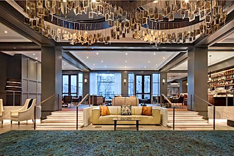 The Logan Philadelphia, Curio Collection by Hilton