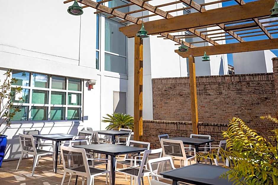 Crowne Plaza Charleston By IHG