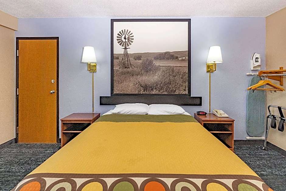 Super 8 by Wyndham Valentine NE