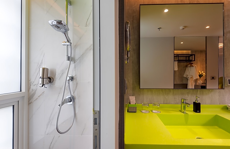 Maitria Hotel Rama 9 Bangkok - A Chatrium Collection (SHA Extra Plus)