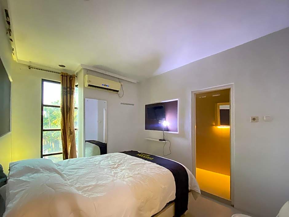RedDoorz near Bukit Ragas Hotel D'Ayanna Pati