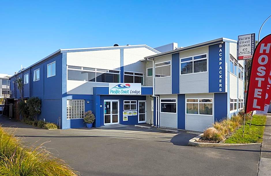 Pacific Coast Lodge and Backpackers