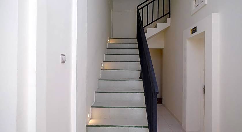 RedDoorz near Terminal Bus Purwokerto