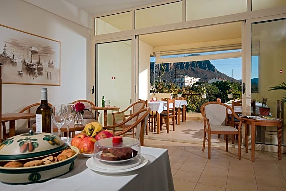 Fotis Studios & Apartments