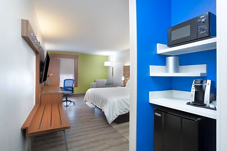 Holiday Inn Express Hotel & Suites Morehead City By IHG