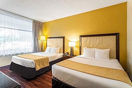 Queen Room with Two Queen Beds - Mobility Accessible/Non-Smoking