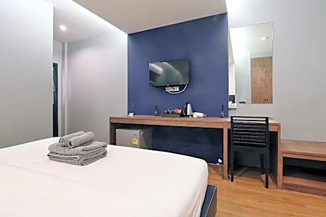 Deluxe Triple With Balcony