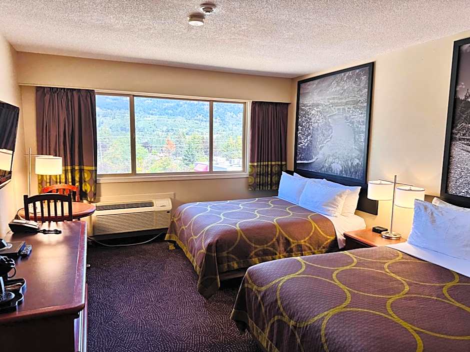 Super 8 by Wyndham Castlegar BC