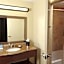Hampton Inn & Suites by Hilton Fargo Medical Center