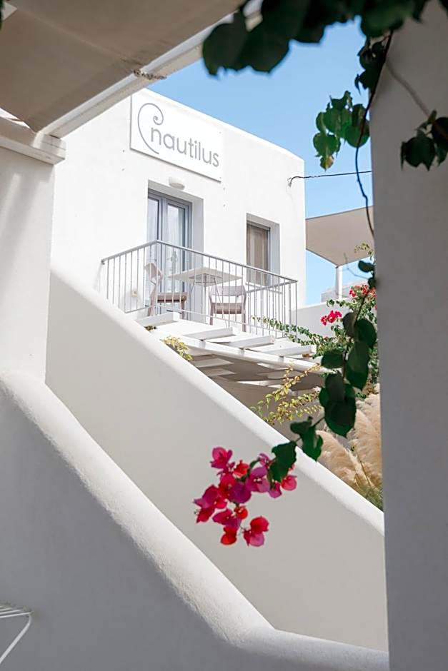 Nautilus Apartments-Suites