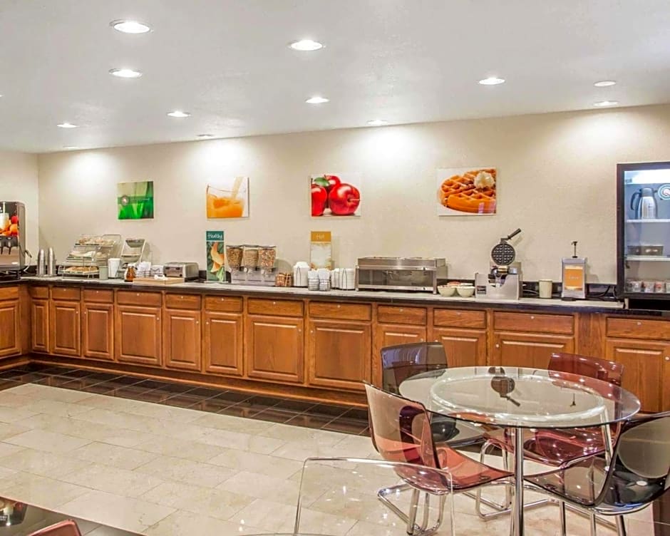 Quality Inn St. Mary's