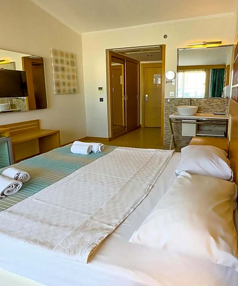 Aurasia Design Hotel