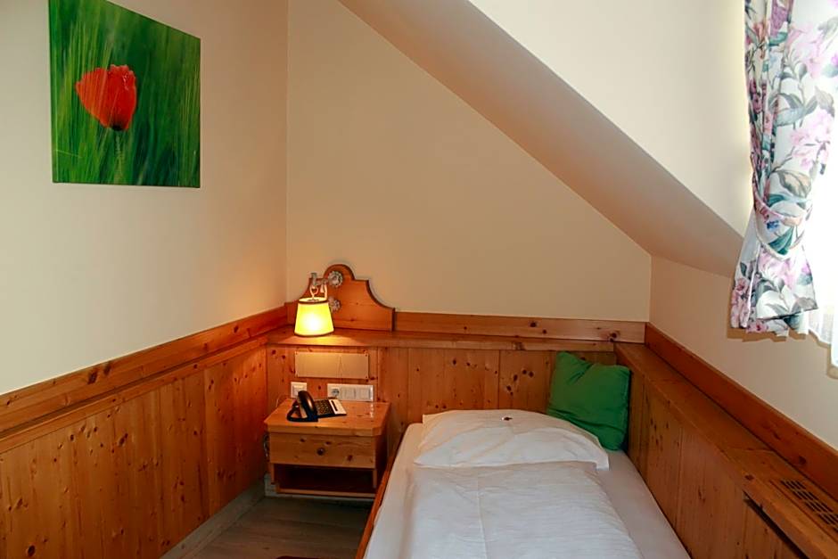 Mohnhotel - Bergwirt Schrammel