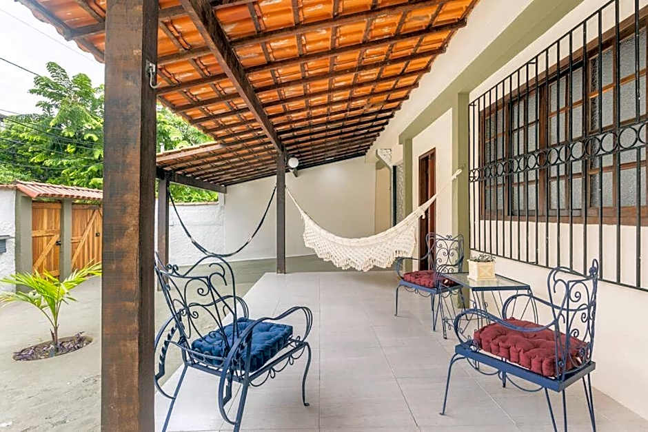 Casa com piscina em Piratininga