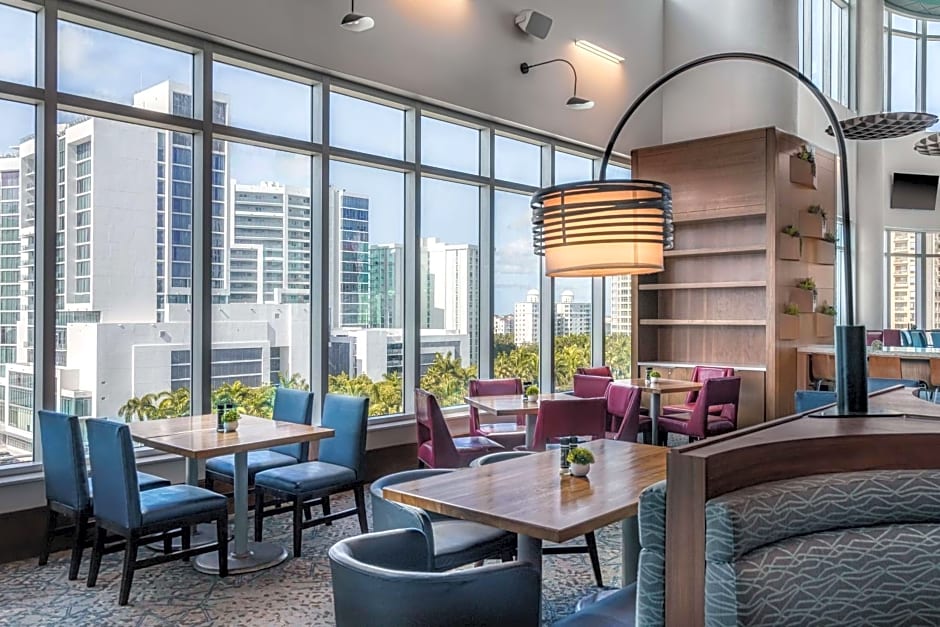 Embassy Suites By Hilton Sarasota