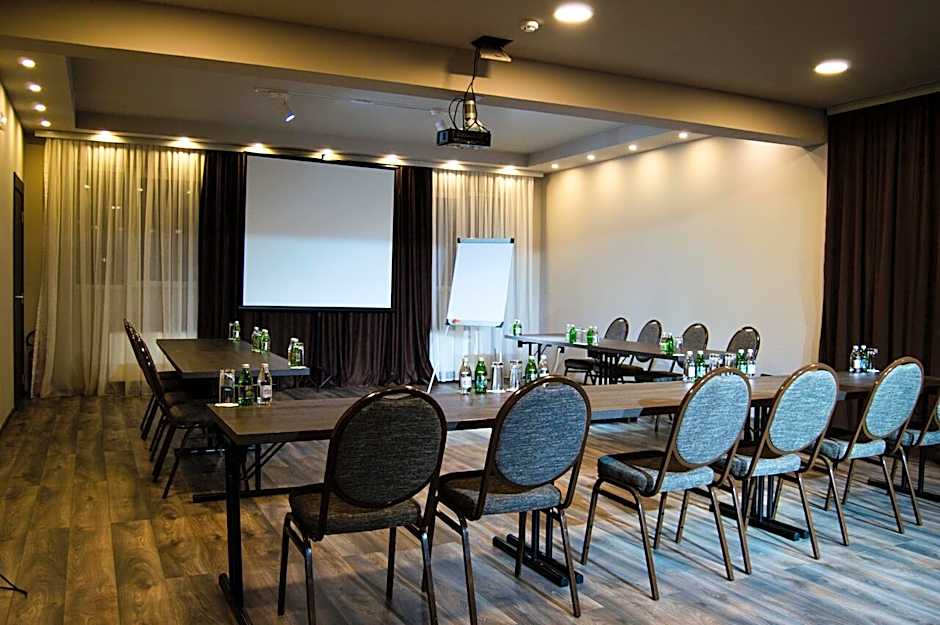 Hotel Ub Business & Wellness