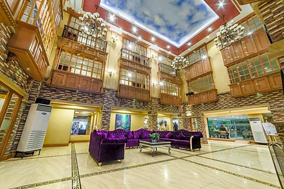 Villa Caceres Hotel