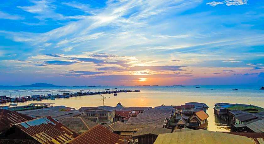 Seaview Sriracha Hotel