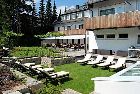AVITAL Resort