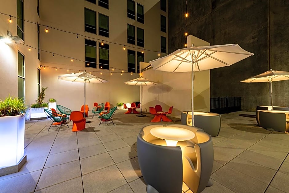 Aloft Savannah Downtown Historic District