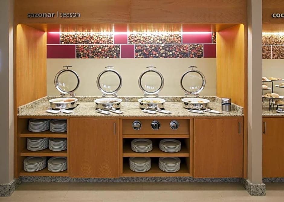 Hampton Inn By Hilton Silao Aeropuerto