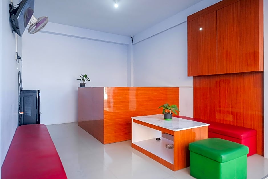 Urbanview Syariah Wisma Nabil Solo