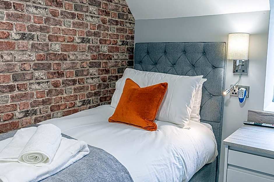 Chequers Lodge- Dalton-in- Furness- Self check in- for professionals and tourists