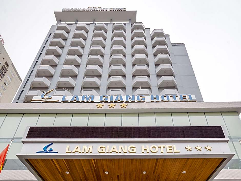 Lam Giang Hotel
