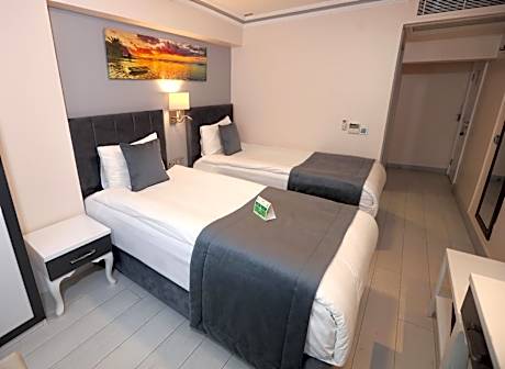 Economy Twin Room No View