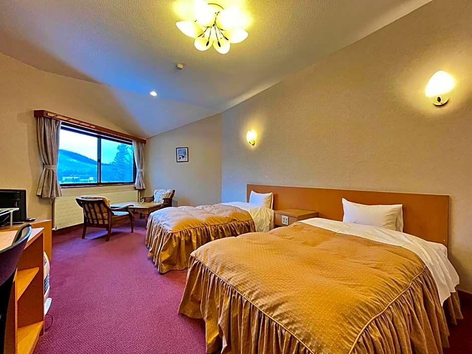 ペンション湖風 KOFU a lodging accommodation
